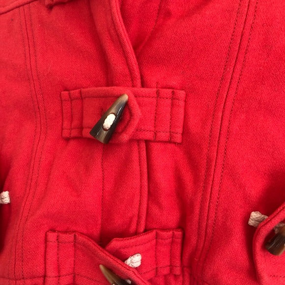 🌿 COUNTRY ROAD 🌿 girls winter coat with fury hood and toggle buttons size 6 - Picture 2 of 4